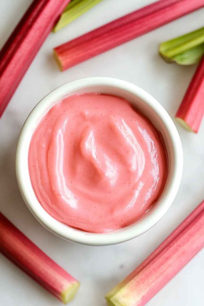 Tart Creamy Rhubarb Curd Recipe